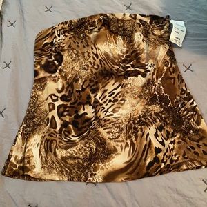 FREE WITH ANY BUNDLE PURCHASE Andrea Behar halter top? Bathing suit top?